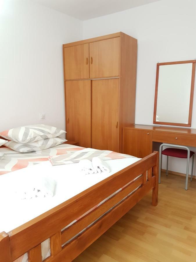 Apartmani Luka & Iva Шибеник Екстер'єр фото