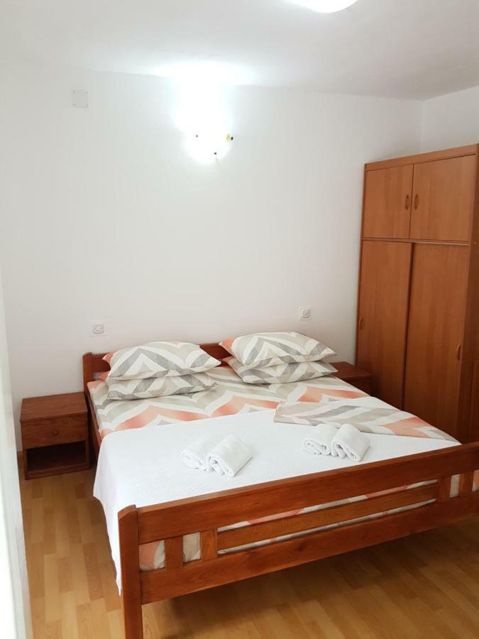 Apartmani Luka & Iva Шибеник Екстер'єр фото